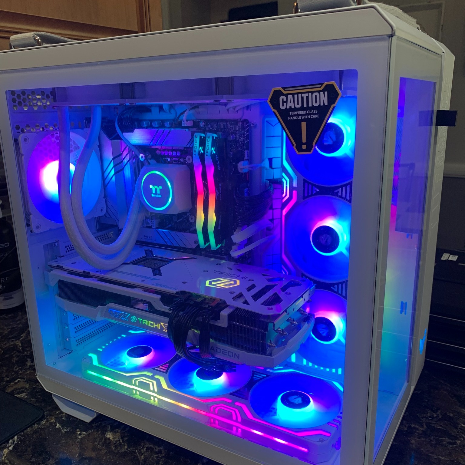 Thermaltake White